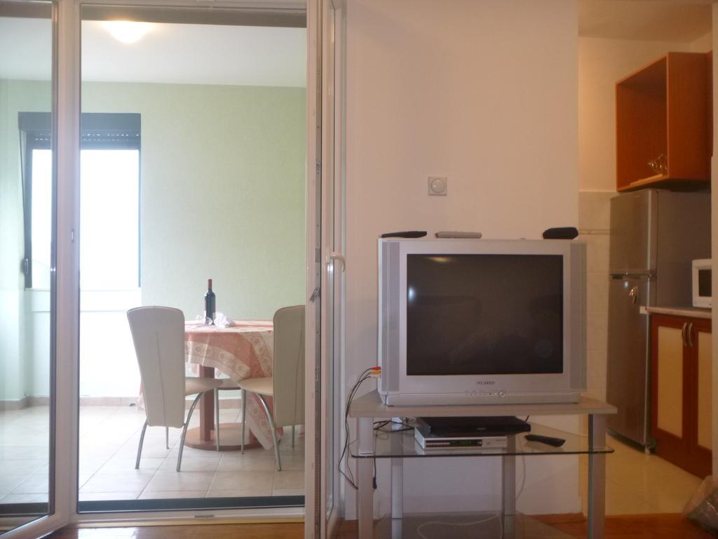 Apartman Ozi Petrovac 外观 照片